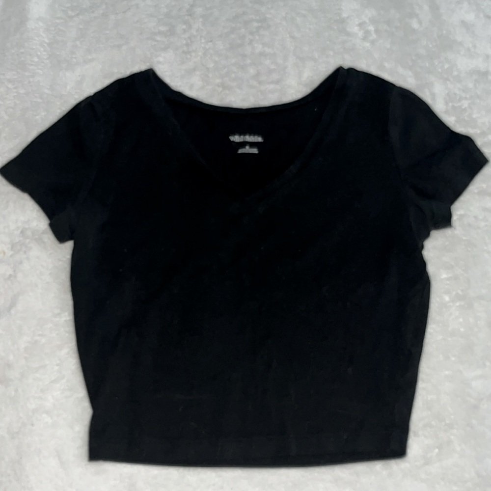 Black crop top